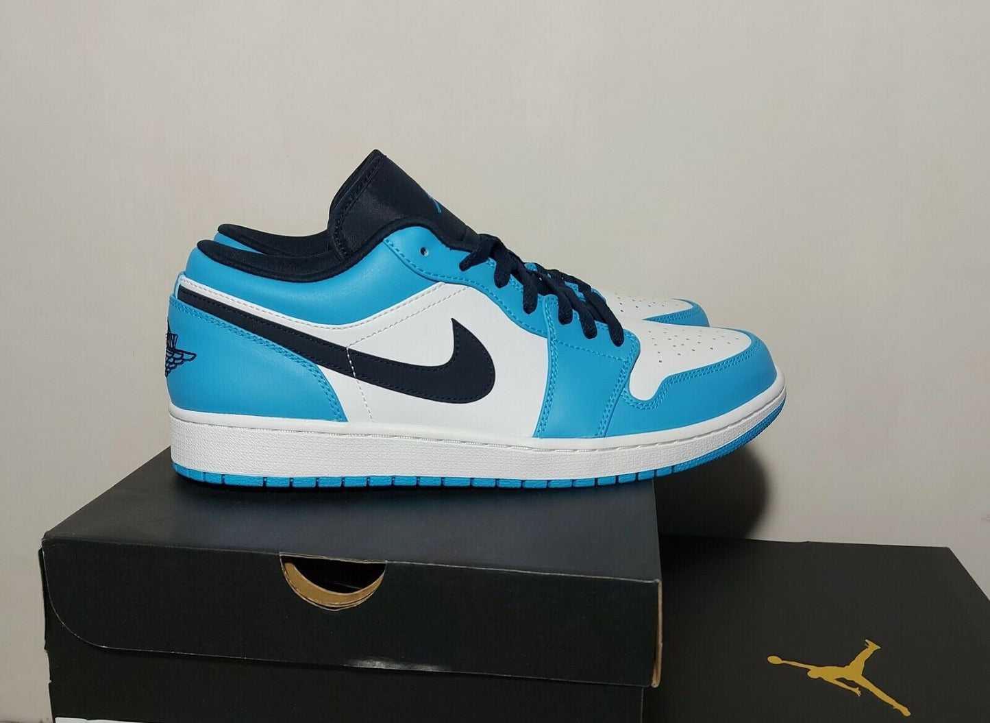 Air Jordan 1 Low 'UNC'